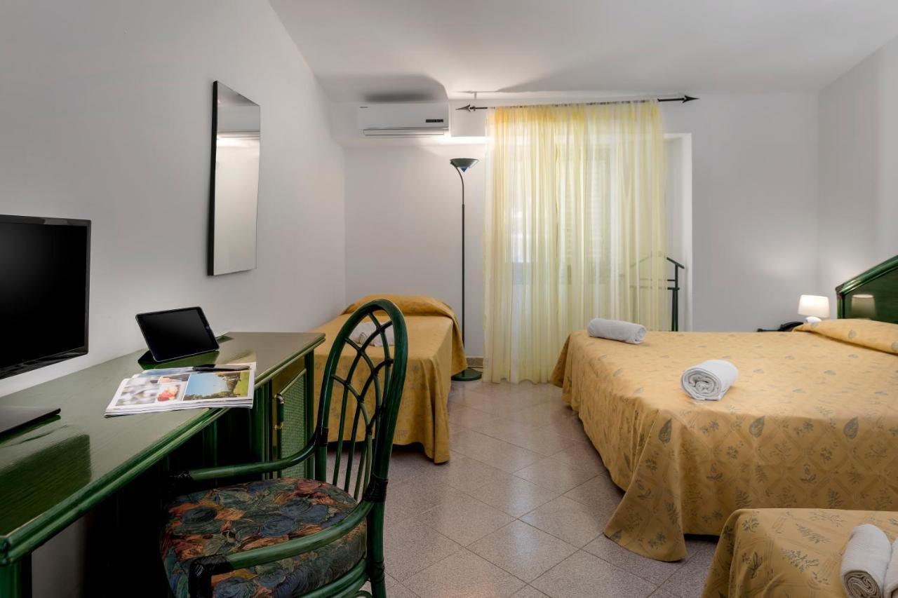 Hotel Villaggio Stromboli Санта Доменика Екстериор снимка